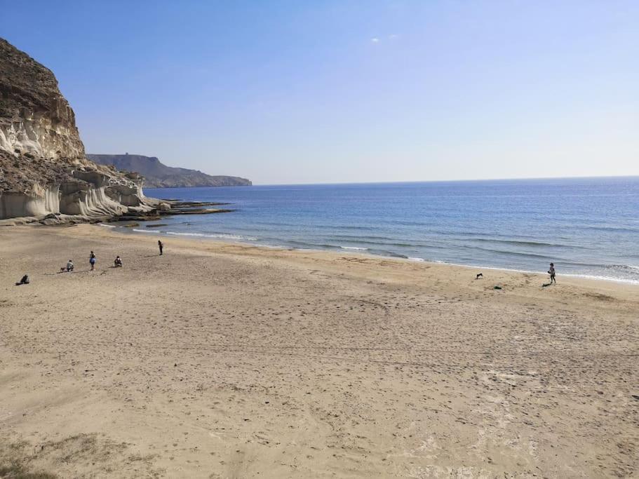 Апартаменты El Playaiso De Aguamarga Агуа-Амарга Экстерьер фото