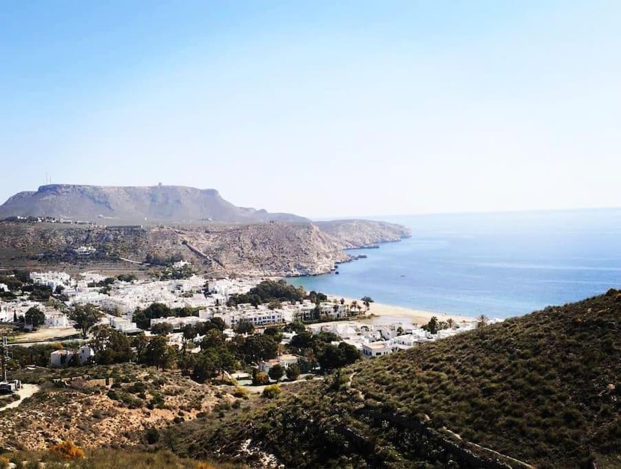 Апартаменты El Playaiso De Aguamarga Агуа-Амарга Экстерьер фото